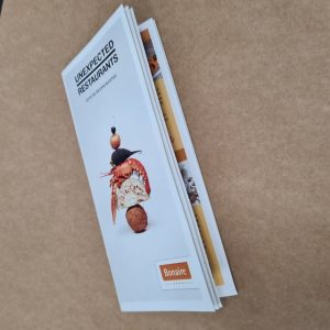 folletos de variados tamaños